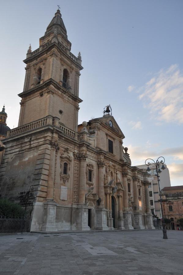 Udammusu34 Casa de Férias Ragusa